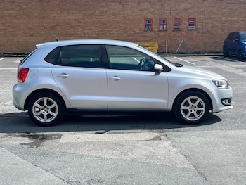 Used Volkswagen Polo 2010 for sale - 75456755: Photo