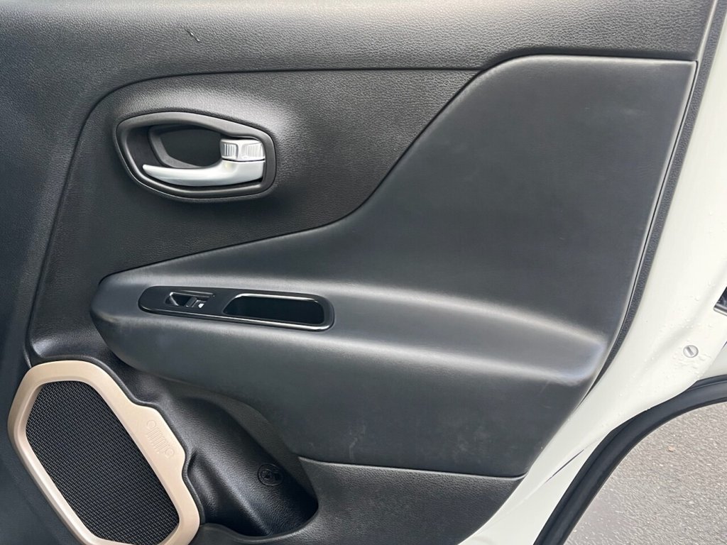 Used Jeep Renegade 2016 for sale - 76883218: Photo 31