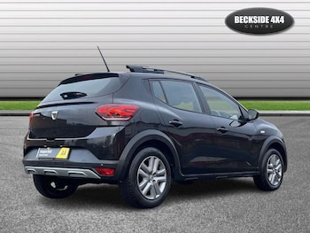 Used Dacia Sandero Stepway 2022 for sale - 77001178: Photo