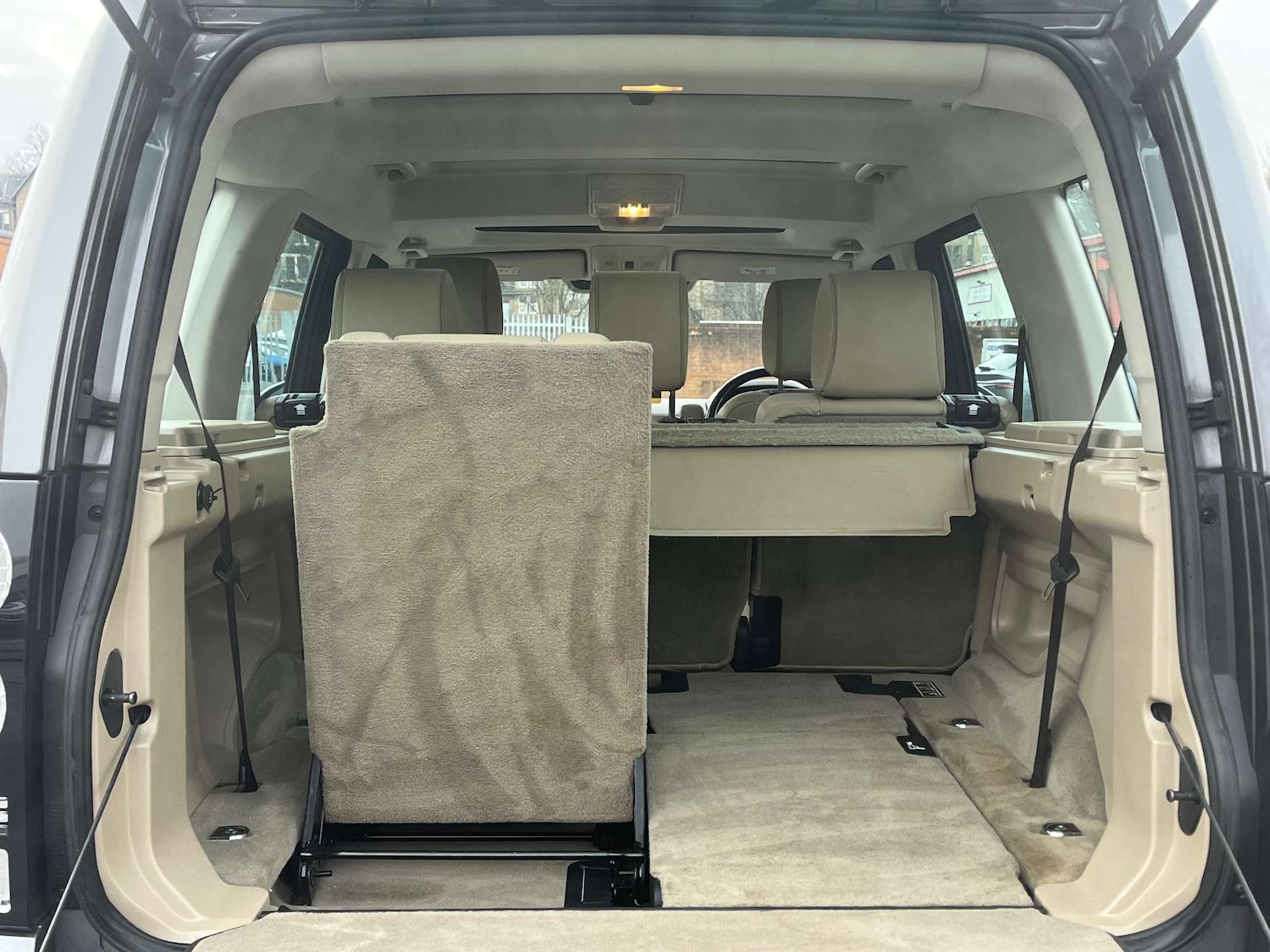 Used Land Rover Discovery 4 2015 for sale - 77001234: Photo 33