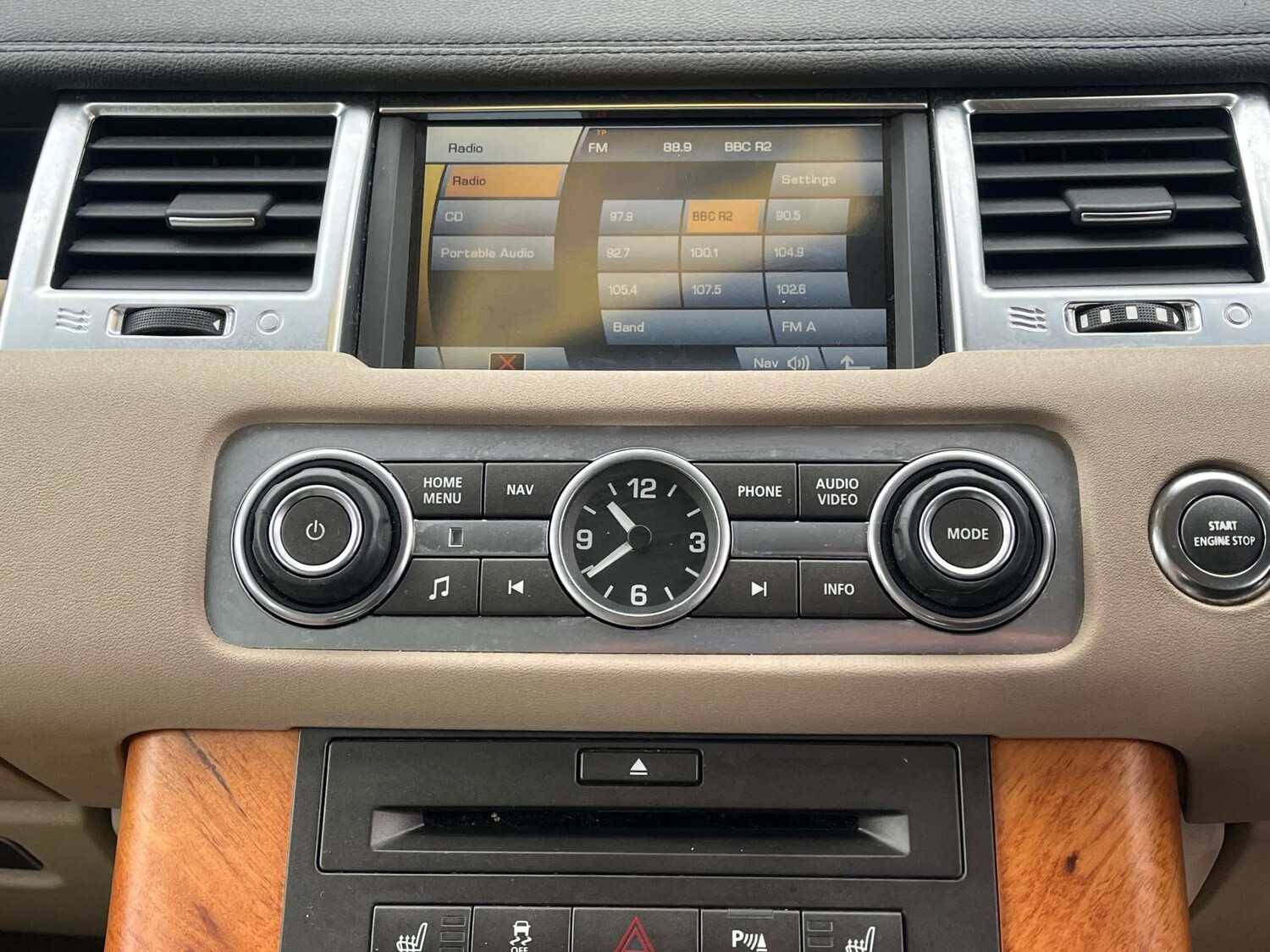 Used Land Rover Range Rover Sport 2011 for sale - 77001180: Photo 12