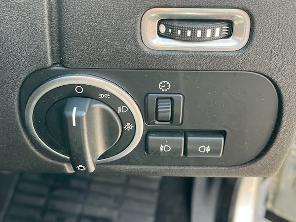Used Land Rover Discovery 4 2015 for sale - 76118531: Photo 34