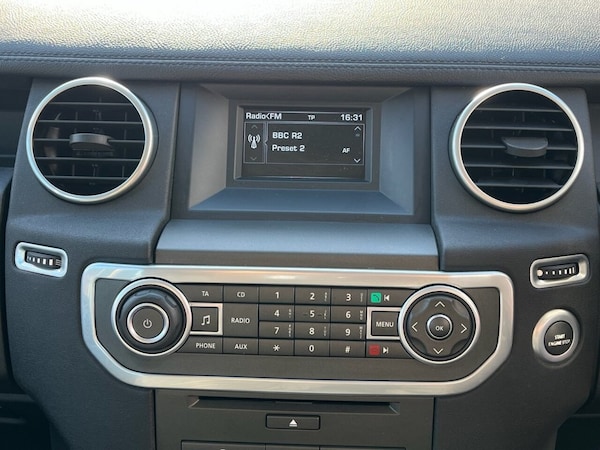 Used Land Rover Discovery 4 2015 for sale - 76118531: Photo 41