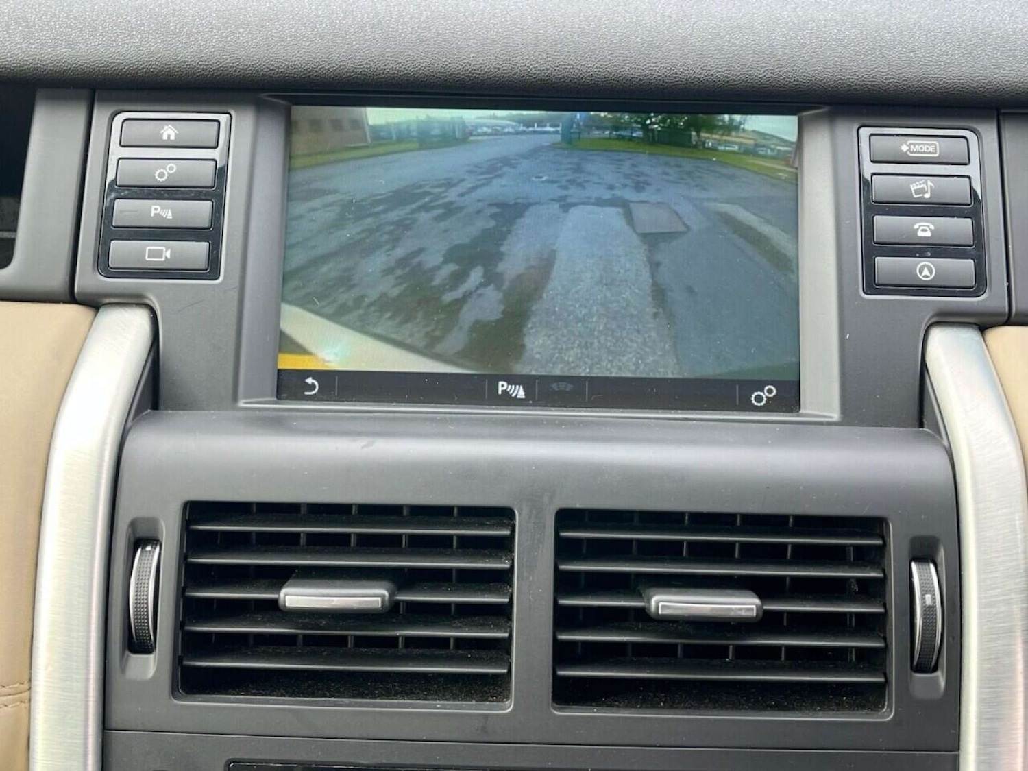 Used Land Rover Discovery Sport 2015 for sale - 77001208: Photo 29