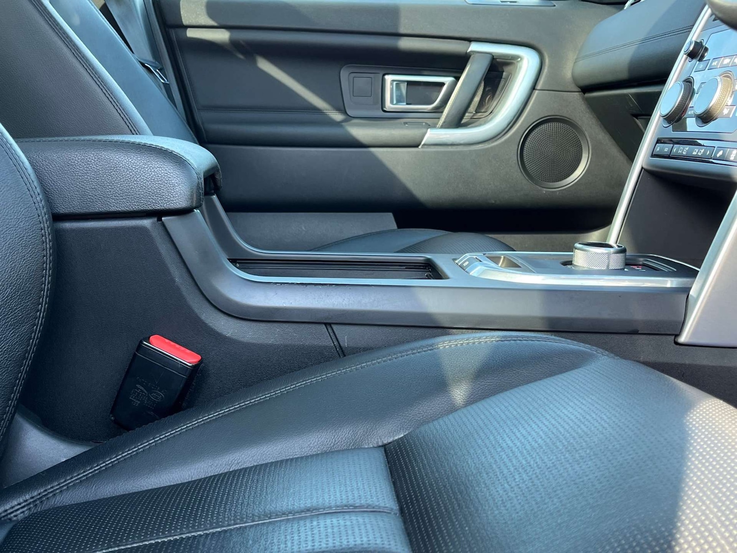 Used Land Rover Discovery Sport 2015 for sale - 78038588: Photo 14