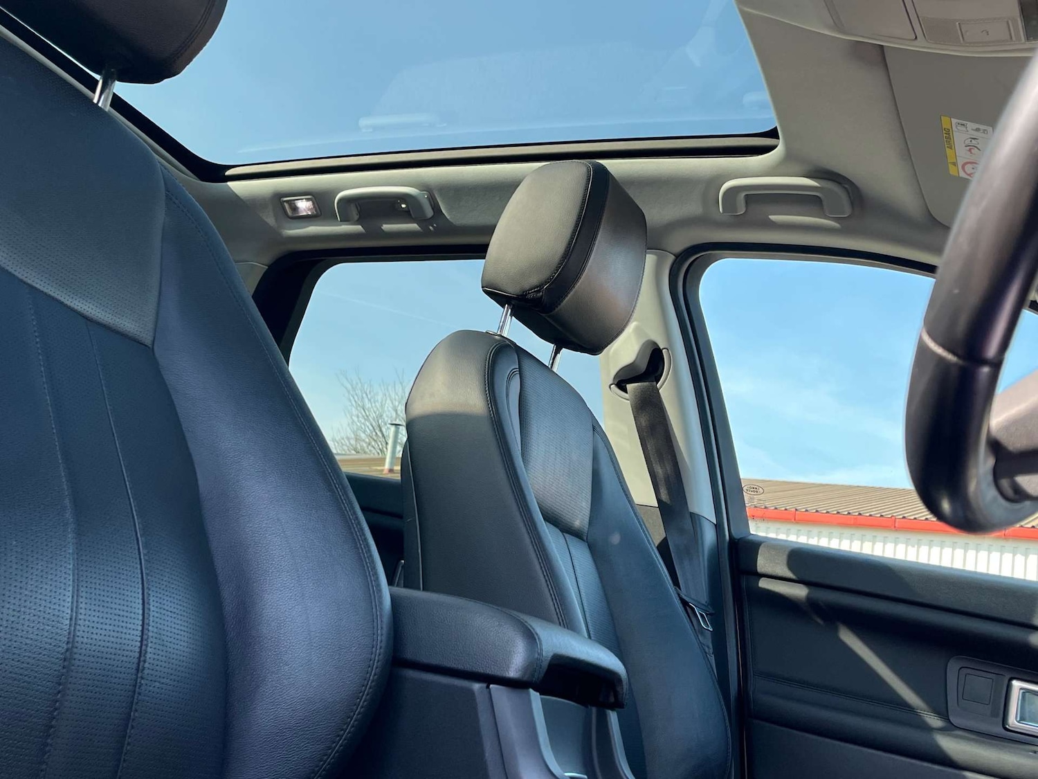 Used Land Rover Discovery Sport 2015 for sale - 78038588: Photo 16