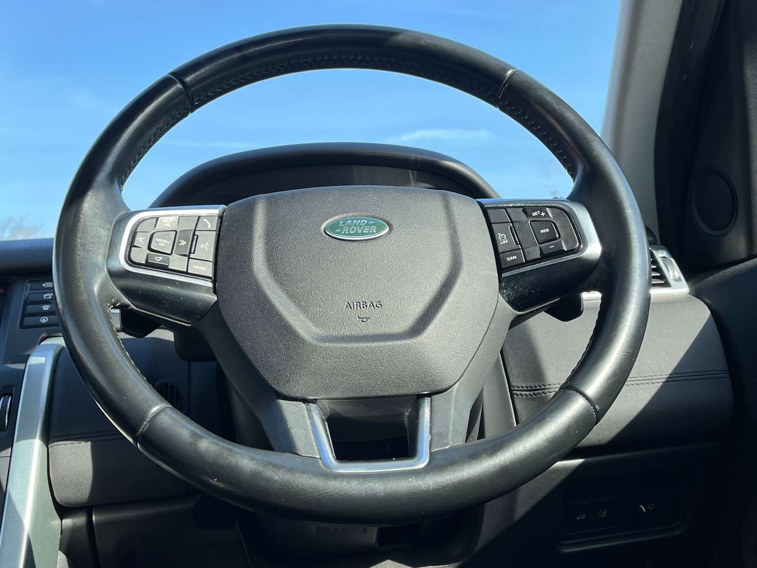 Used Land Rover Discovery Sport 2015 for sale - 78038588: Photo 18