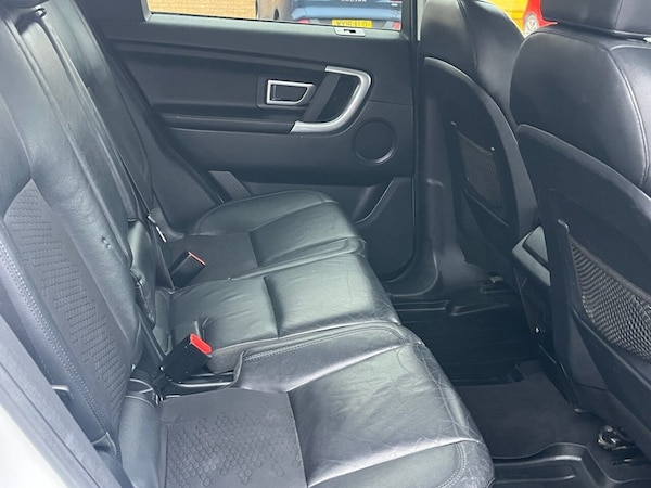 Used Land Rover Discovery Sport 2015 for sale - 75264169: Photo 31