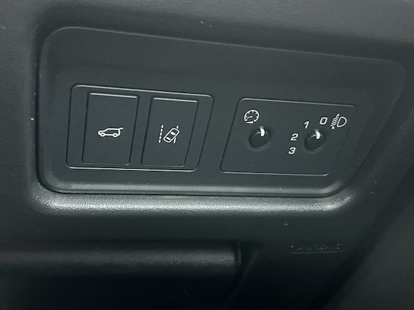 Used Land Rover Discovery Sport 2015 for sale - 75264169: Photo 35