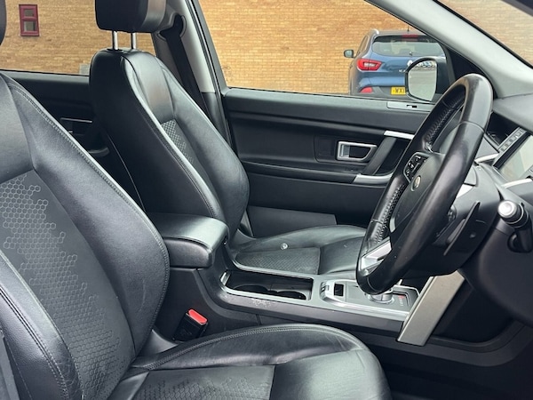 Used Land Rover Discovery Sport 2015 for sale - 75264169: Photo 42