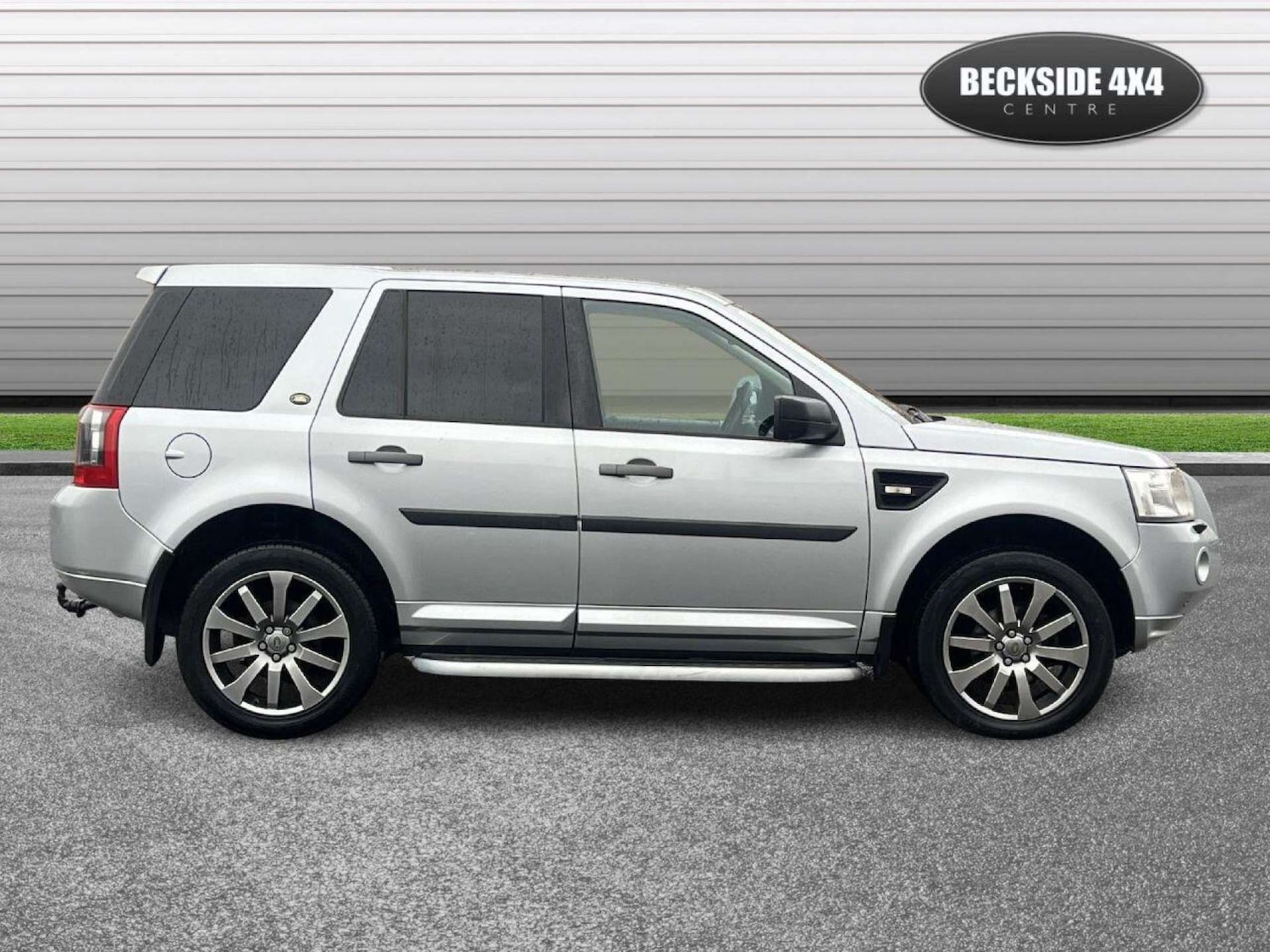 Used Land Rover Freelander 2008 for sale - 77001189: Photo 2