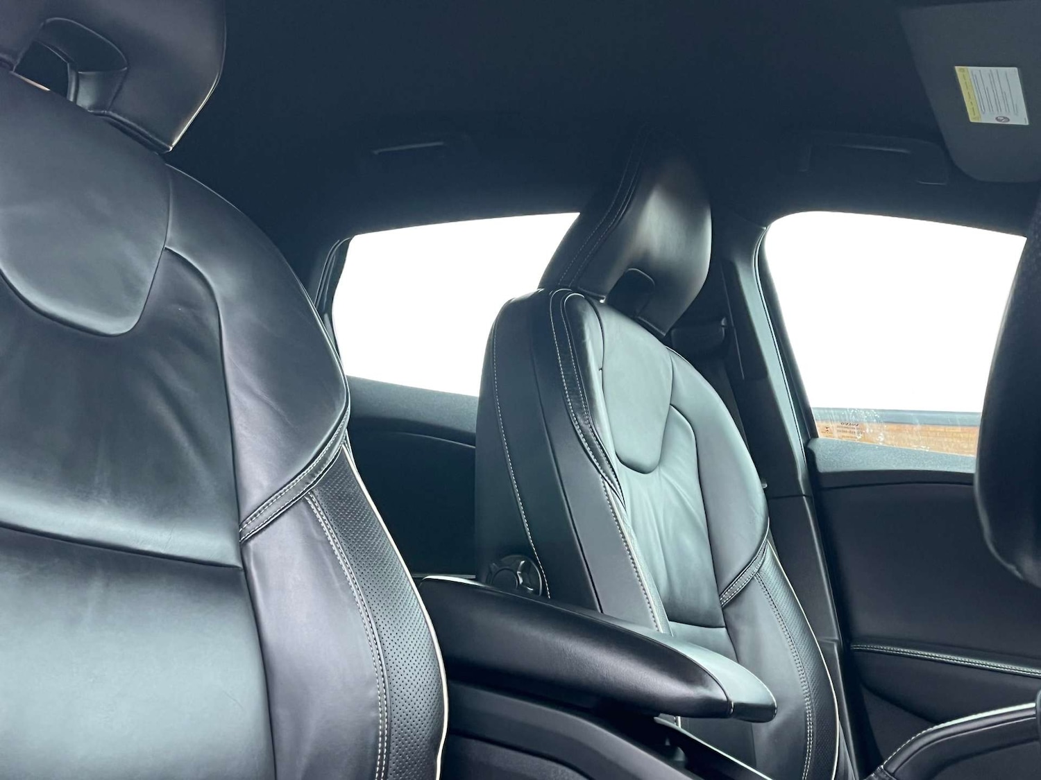 Used Volvo V40 2014 for sale - 77001247: Photo 18