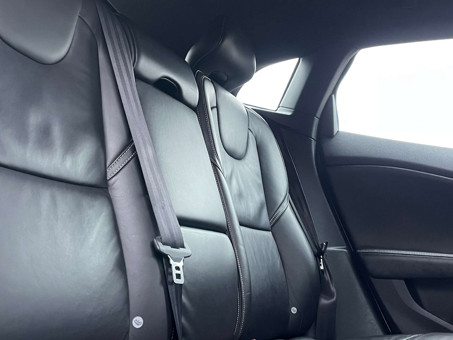 Used Volvo V40 2014 for sale - 77001247: Photo 24