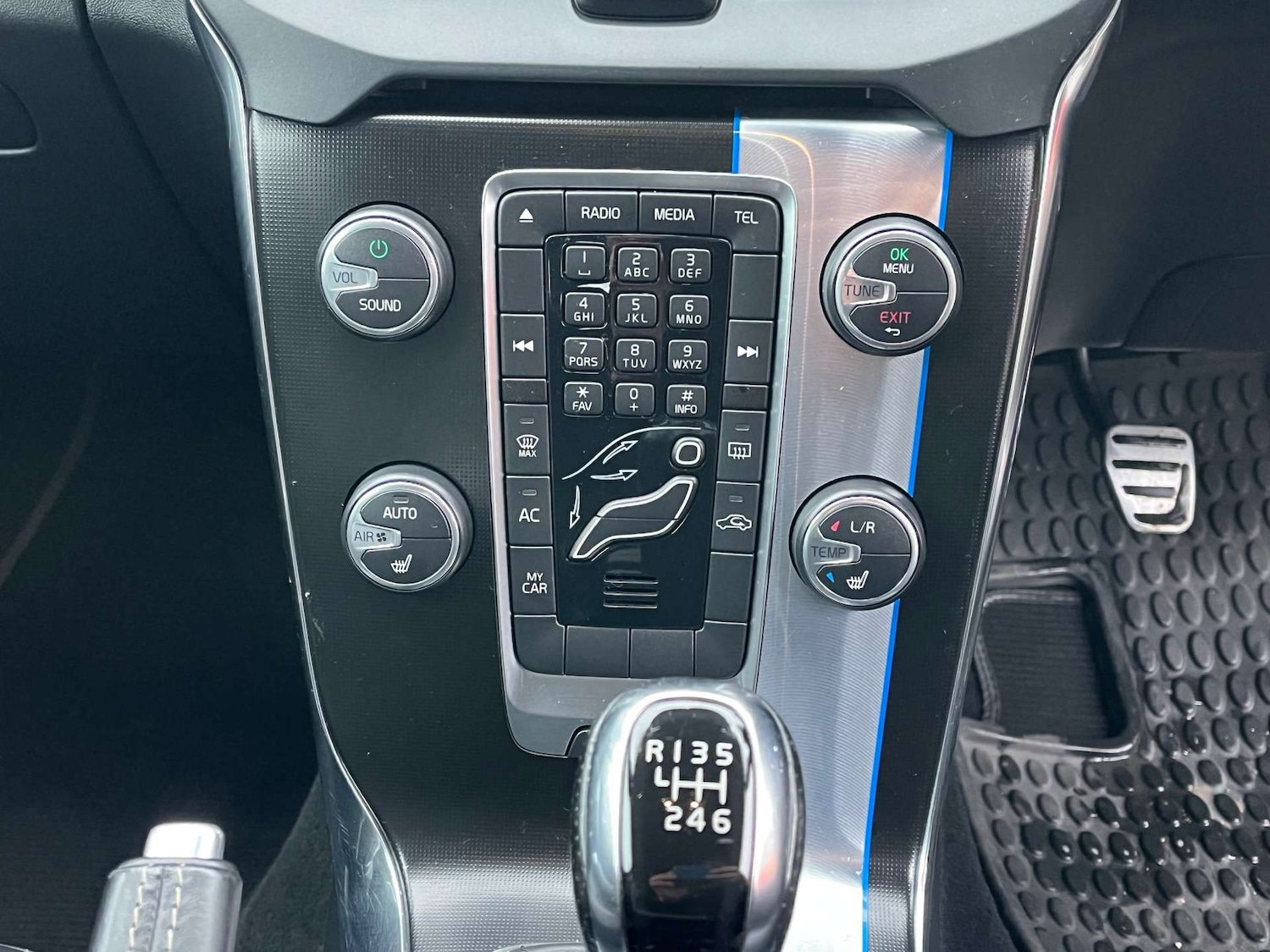 Used Volvo V40 2014 for sale - 77001247: Photo 31