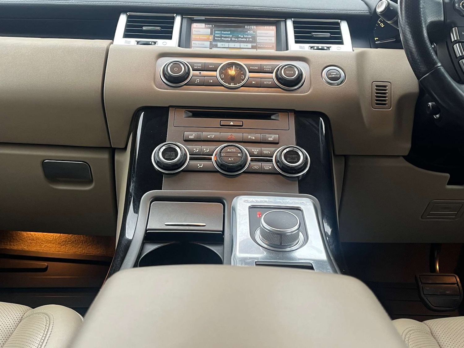 Used Land Rover Range Rover Sport 2011 for sale - 77350592: Photo 18