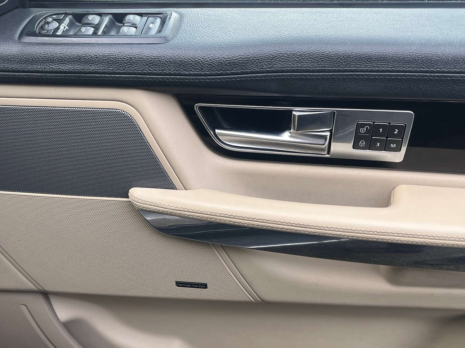 Used Land Rover Range Rover Sport 2011 for sale - 77350592: Photo 43