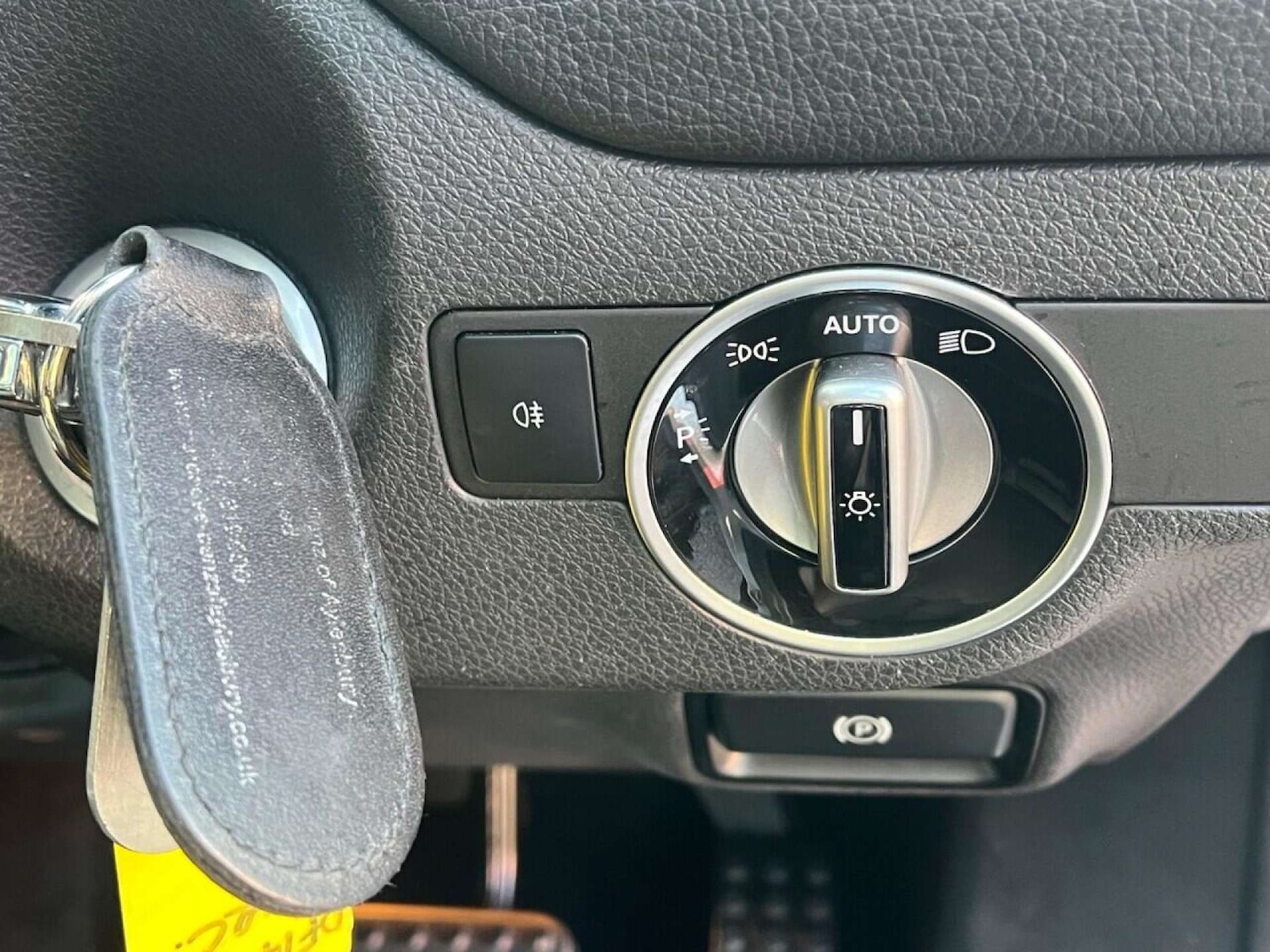 Used Mercedes-Benz GLA 2014 for sale - 77001179: Photo 37