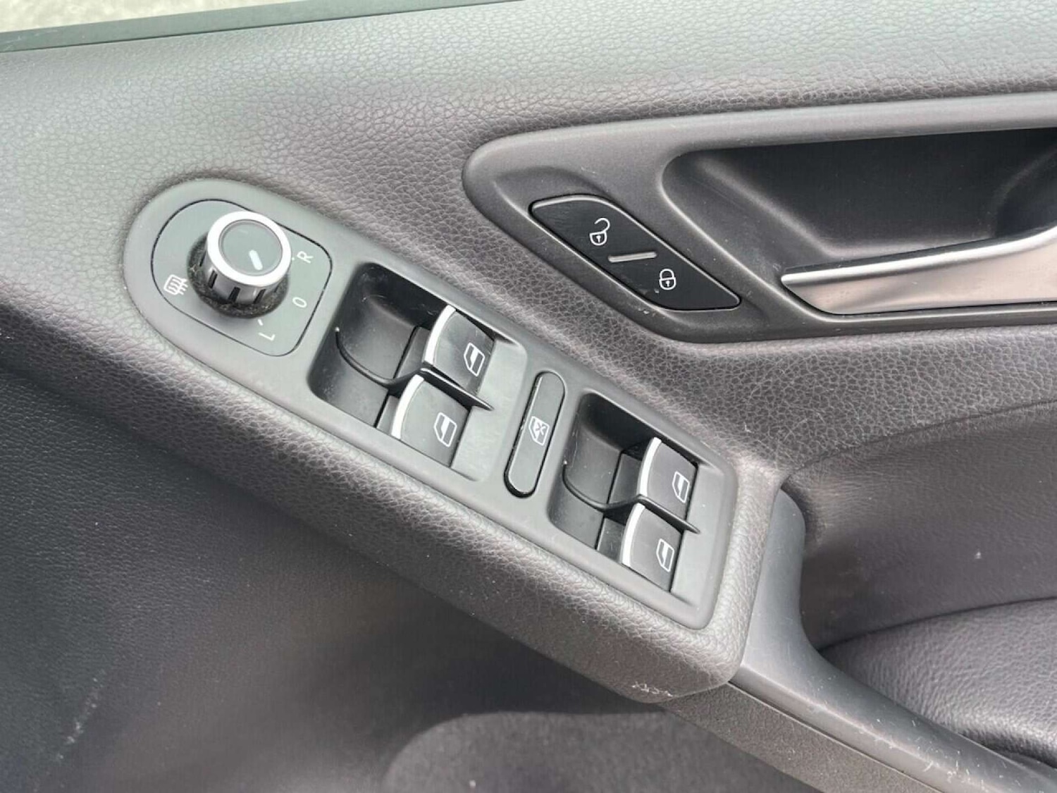 Used Volkswagen Golf 2011 for sale - 77001183: Photo 19