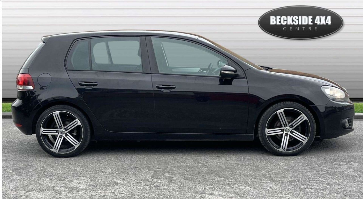 Used Volkswagen Golf 2011 for sale - 77001183: Photo 2