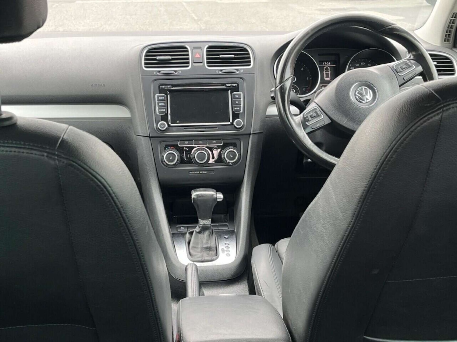 Used Volkswagen Golf 2011 for sale - 77001183: Photo 22