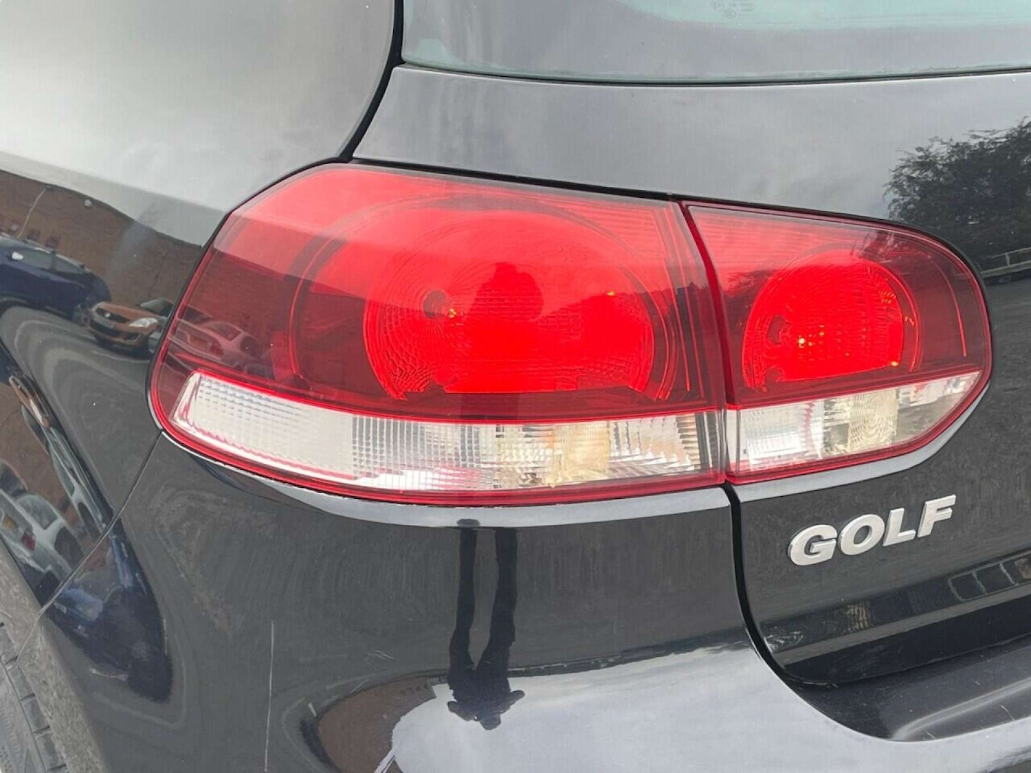 Used Volkswagen Golf 2011 for sale - 77001183: Photo 28