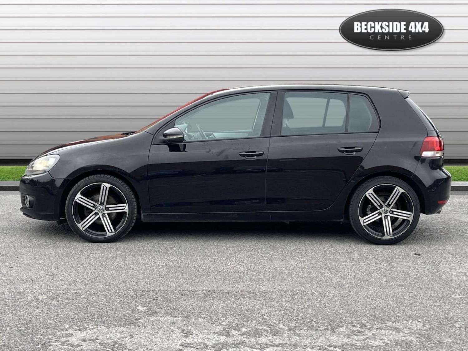 Used Volkswagen Golf 2011 for sale - 77001183: Photo 5