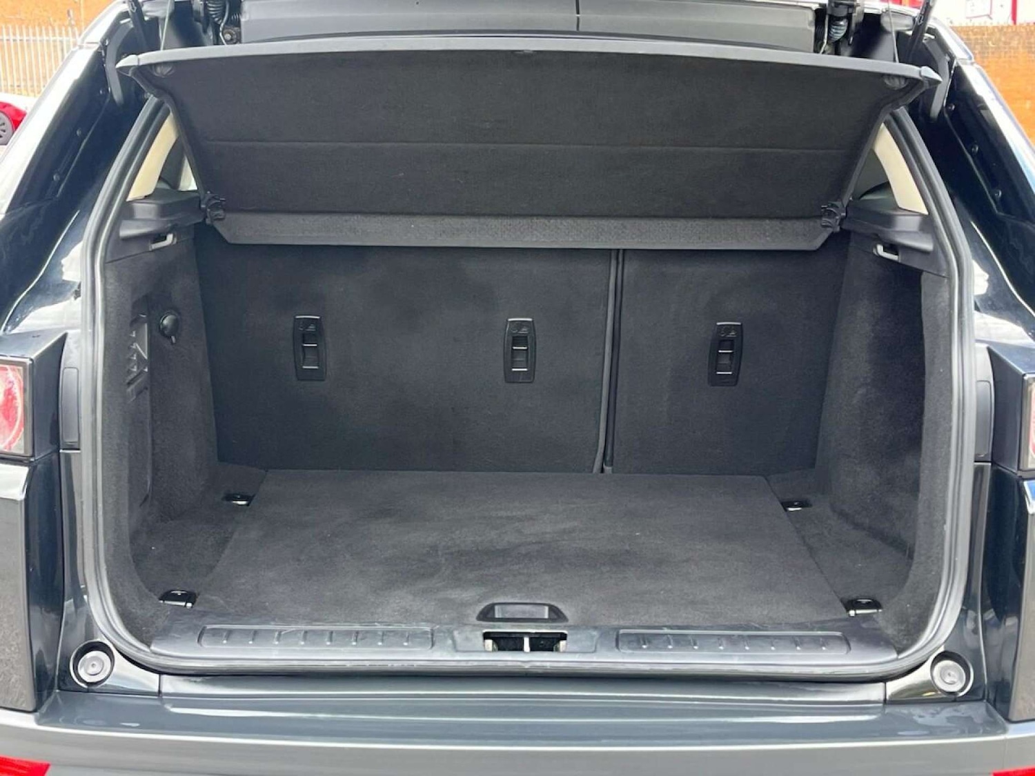 Used Land Rover Range Rover Evoque 2015 for sale - 77001223: Photo 12