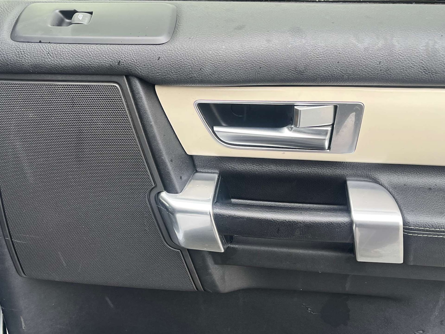 Used Land Rover Discovery 2011 for sale - 77417593: Photo 32