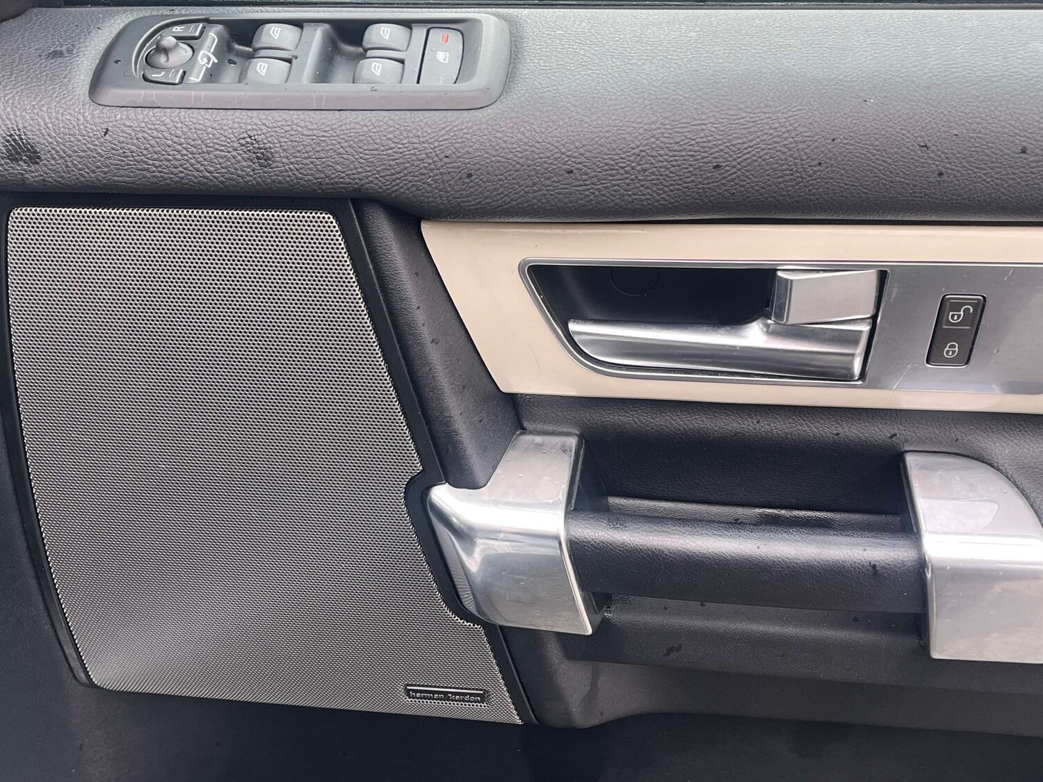 Used Land Rover Discovery 2011 for sale - 77417593: Photo 33