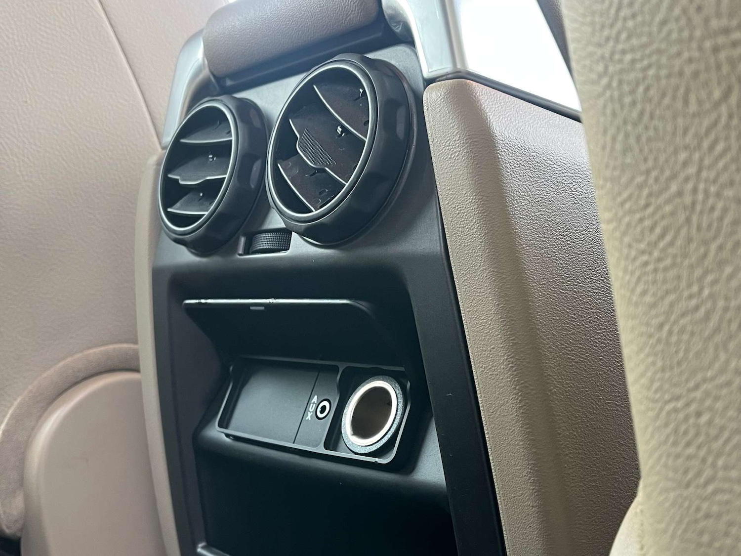 Used Land Rover Discovery 2011 for sale - 77113477: Photo 37