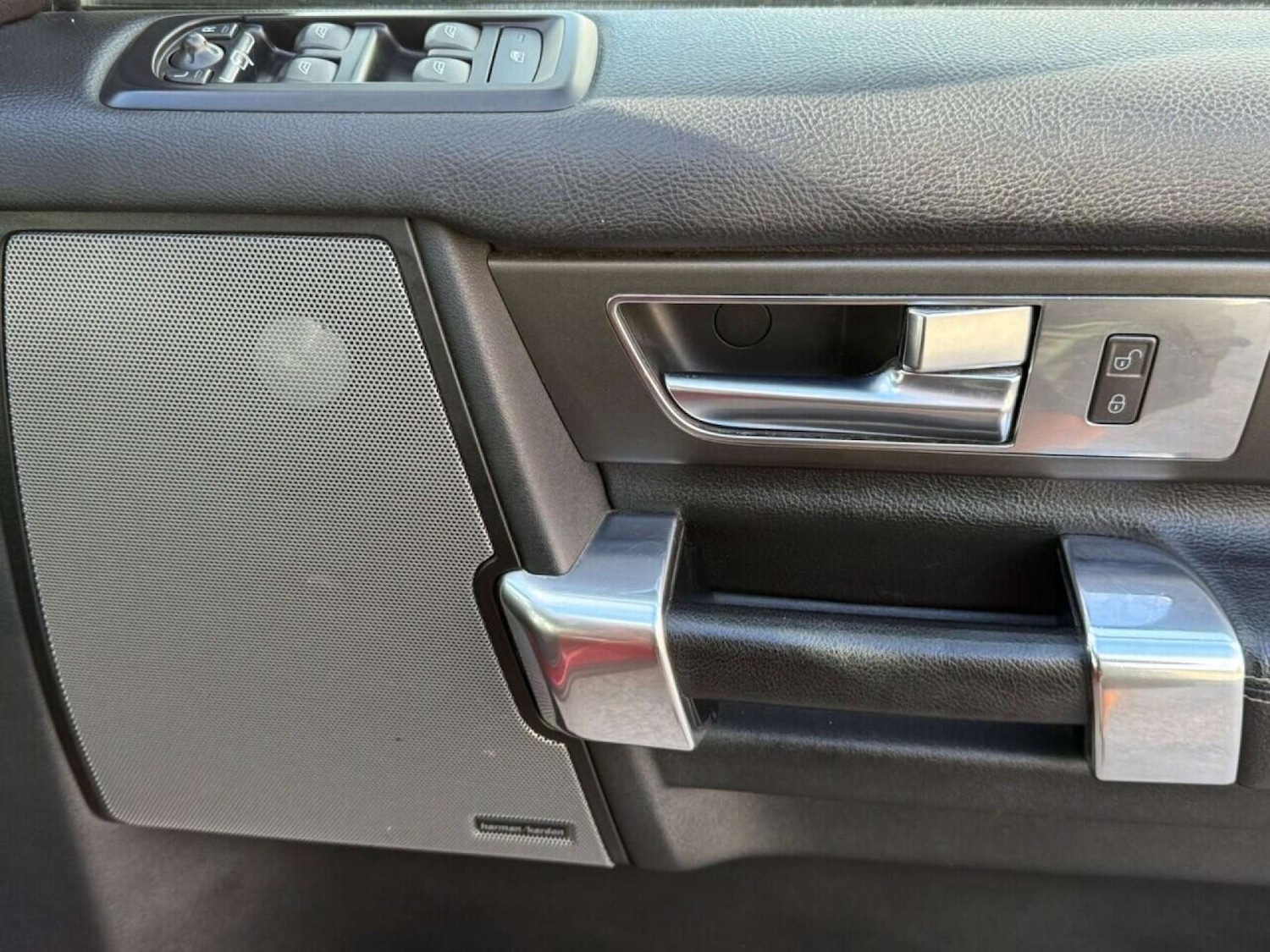 Used Land Rover Discovery 2012 for sale - 77917733: Photo 30