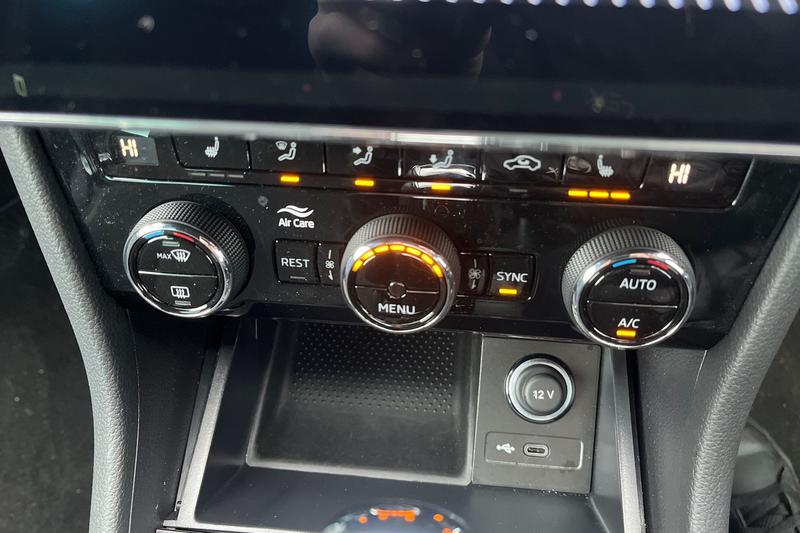 Used Skoda Superb 2024 for sale - 77997170: Photo 32