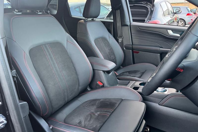 Used Ford Kuga 2025 for sale - 77132660: Photo 17