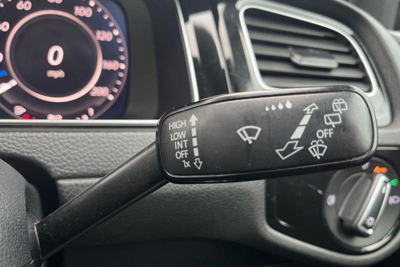 Used Volkswagen Golf 2018 for sale - 77804535: Photo 15