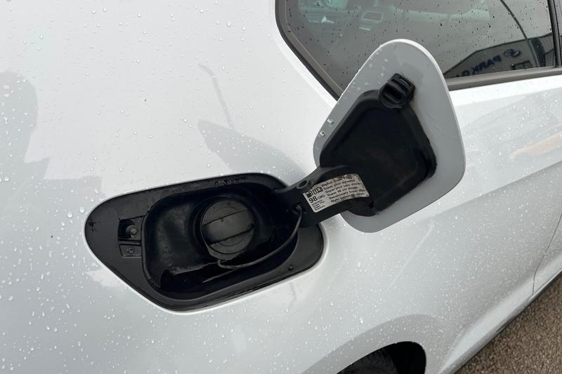 Used Volkswagen Golf 2018 for sale - 77804535: Photo 28