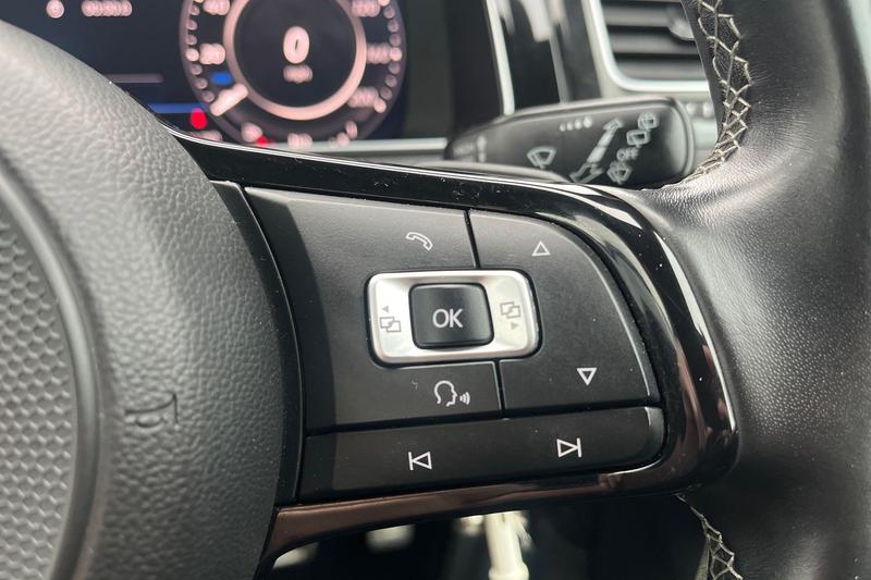 Used Volkswagen Golf 2018 for sale - 77804535: Photo 34