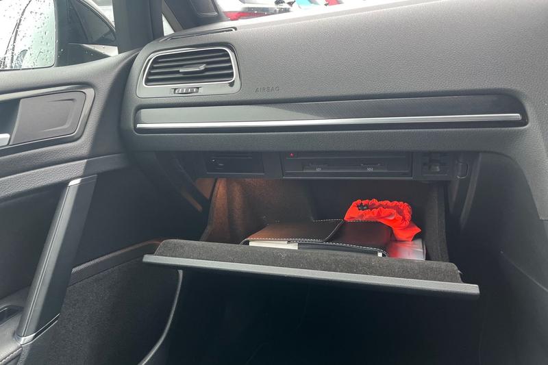 Used Volkswagen Golf 2018 for sale - 77804535: Photo 39