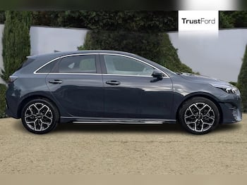Used Kia Ceed 2025 for sale - 79811610: Photo