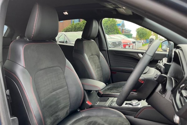Used Ford Kuga 2023 for sale - 76261132: Photo 17