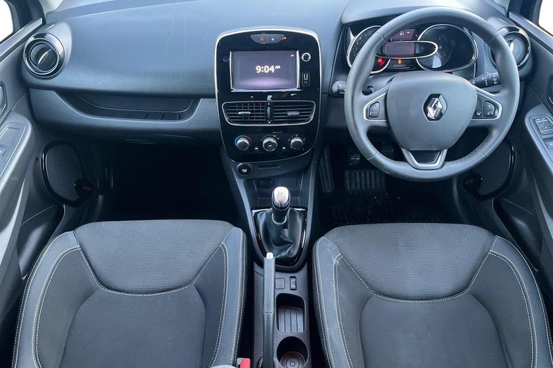 Used Renault Clio 2018 for sale - 77055924: Photo 10