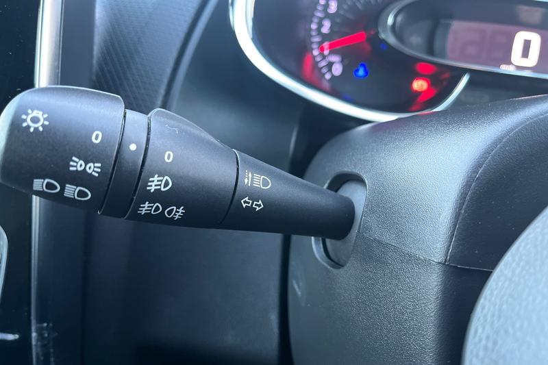 Used Renault Clio 2018 for sale - 77055924: Photo 14