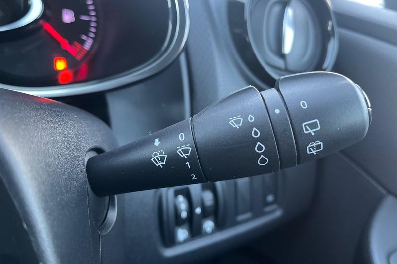 Used Renault Clio 2018 for sale - 77055924: Photo 15