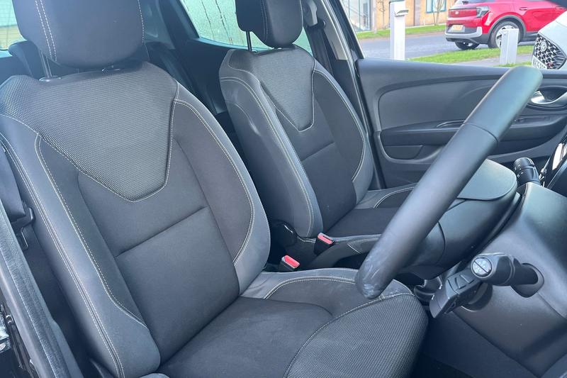 Used Renault Clio 2018 for sale - 77055924: Photo 17