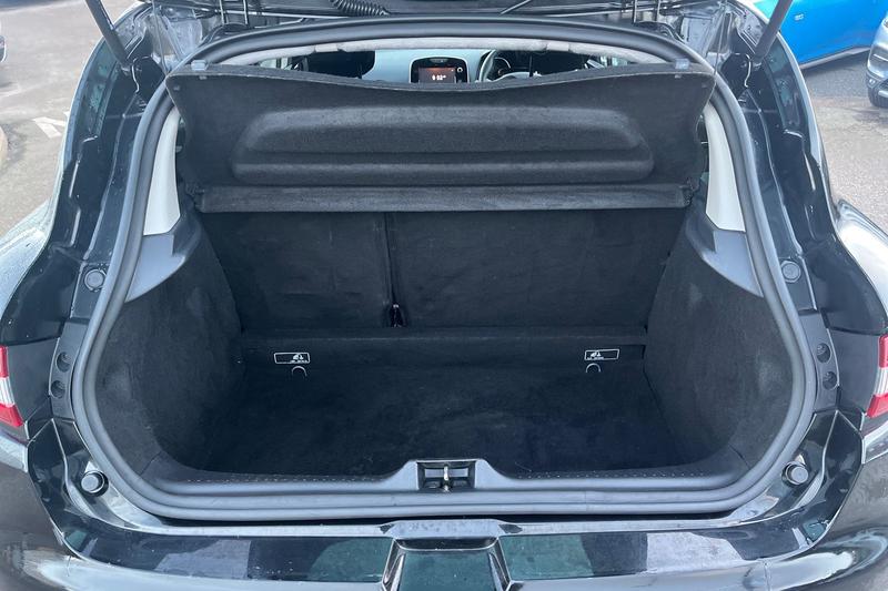 Used Renault Clio 2018 for sale - 77055924: Photo 21