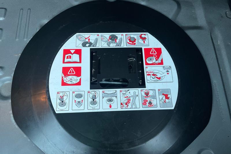 Used Renault Clio 2018 for sale - 77055924: Photo 23