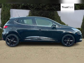 Used Renault Clio 2018 for sale - 77055924: Photo
