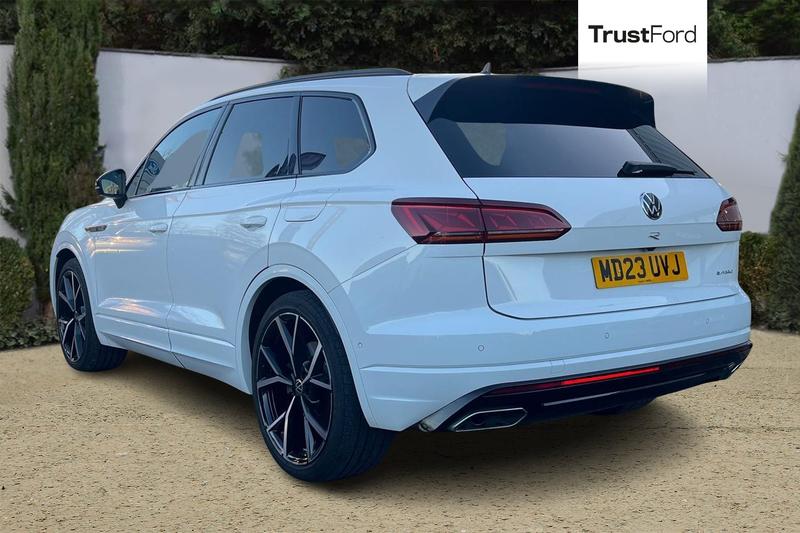 Used Volkswagen Touareg 2023 for sale - 76703273: Photo 2