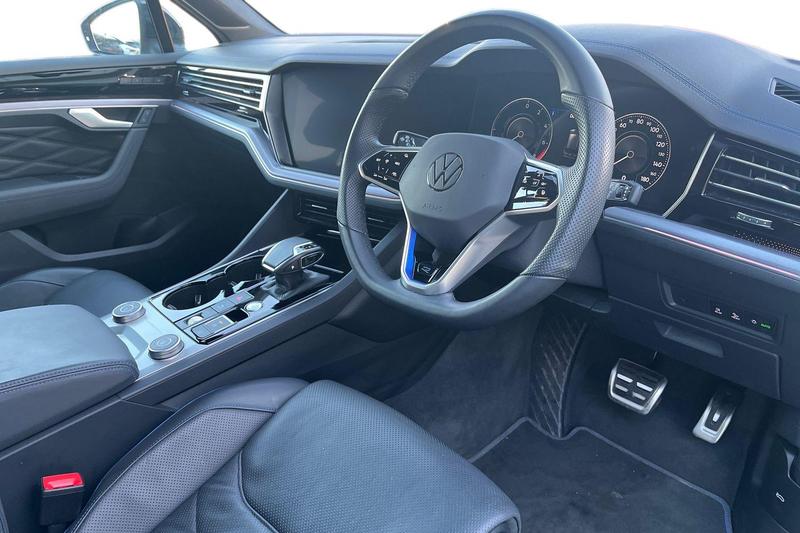 Used Volkswagen Touareg 2023 for sale - 76703273: Photo 9