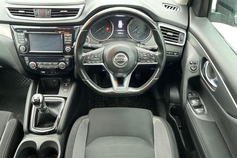 Used Nissan Qashqai 2017 for sale - 77672562: Photo 11