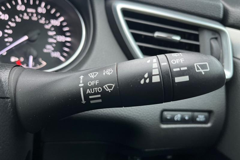 Used Nissan Qashqai 2017 for sale - 77672562: Photo 15